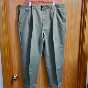 Dockers Mens Twill Pleated Pants size 44 x 27